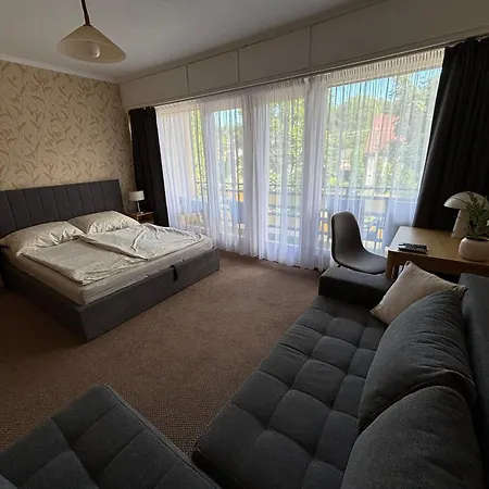 Apartament Aranypart 49-51