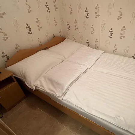 Aranypart 49-51 Siófok